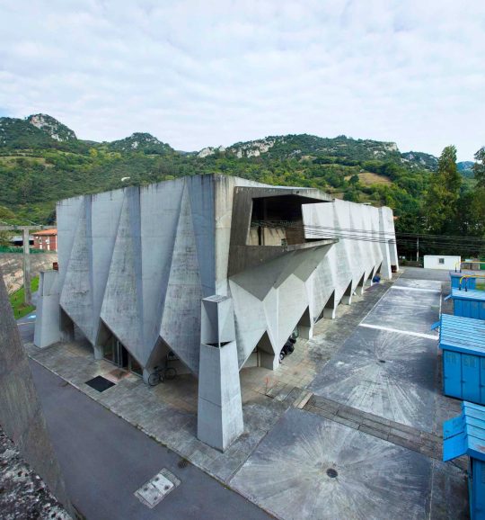 Central Hidroeléctrica De Proaza.